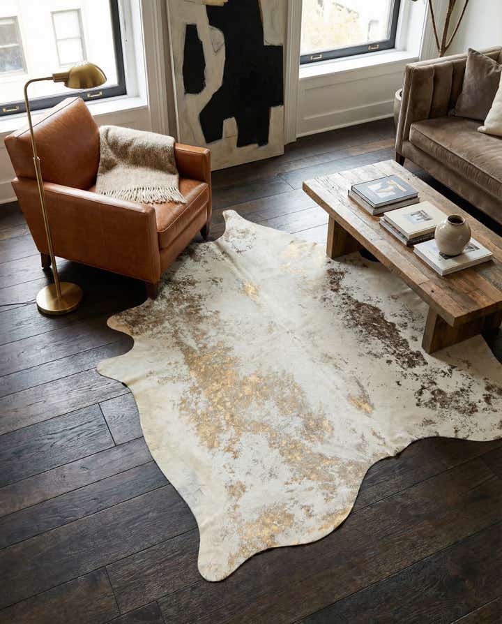 5' 11 x 6' 5 Cowhide Leather Rug