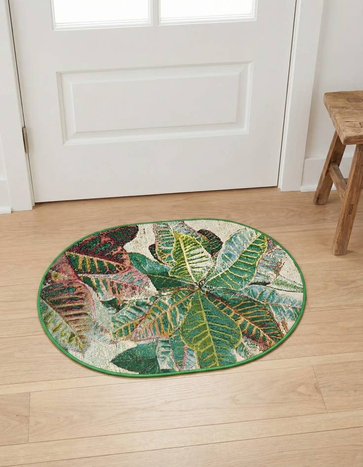 Detail image of 2' x 3' Washable Botanical Indoor / Outdoor Oval Rug