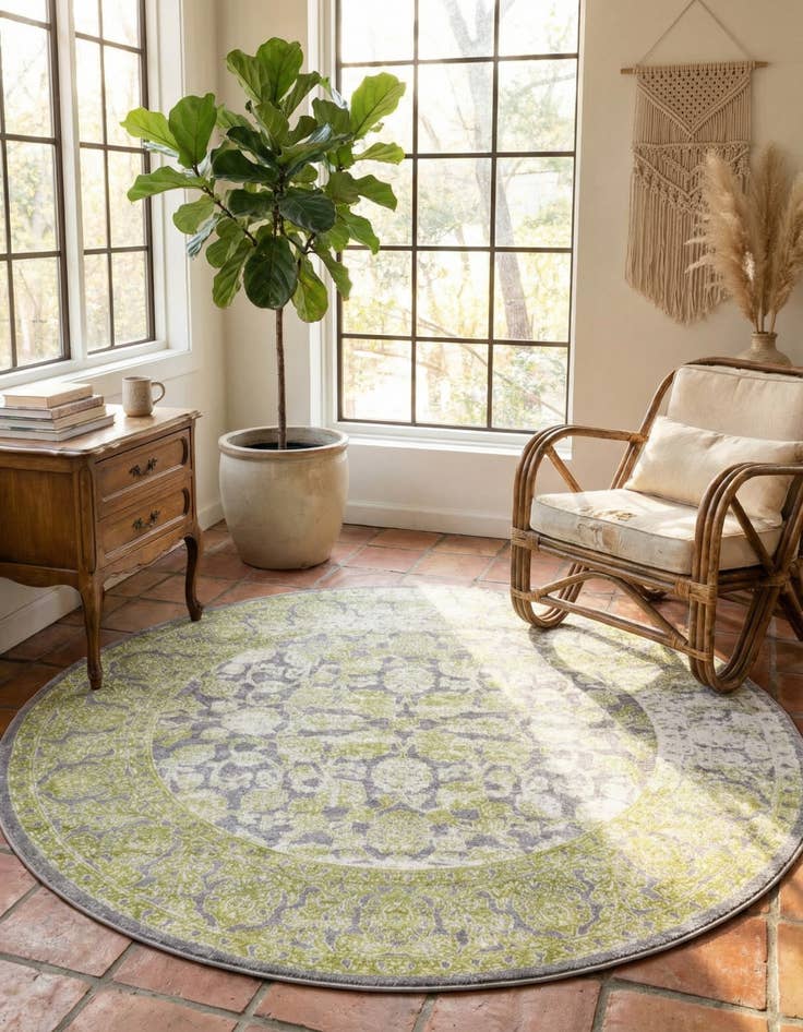 Detail image of 6' x 6' Modern Classical Round Rug