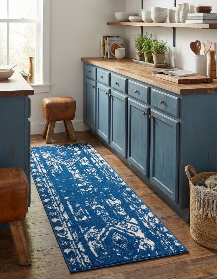 Detail image of 2' x 5' 3 Lennon Runner Rug