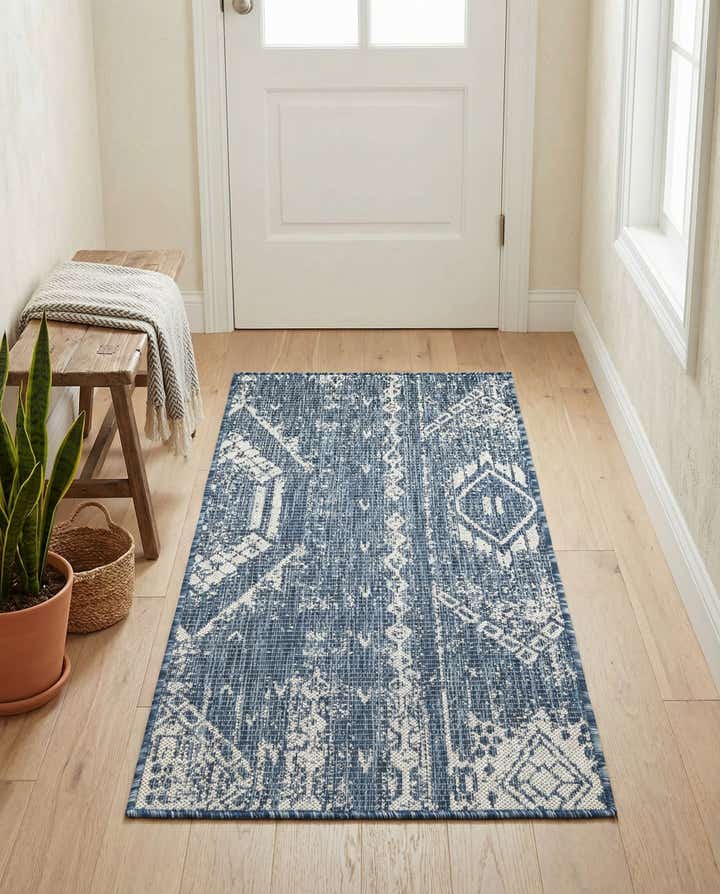 2' x 4' Easy-Clean Bohemian Indoor / Outdoor Runner Rug