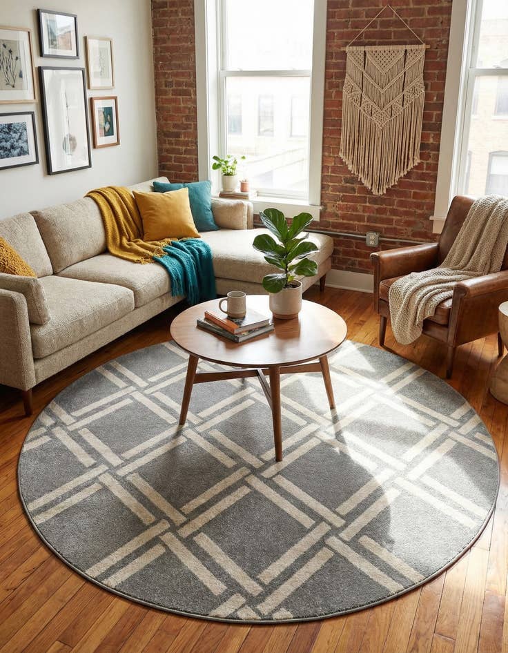 Detail image of 8' x 8' Lattice Round Rug