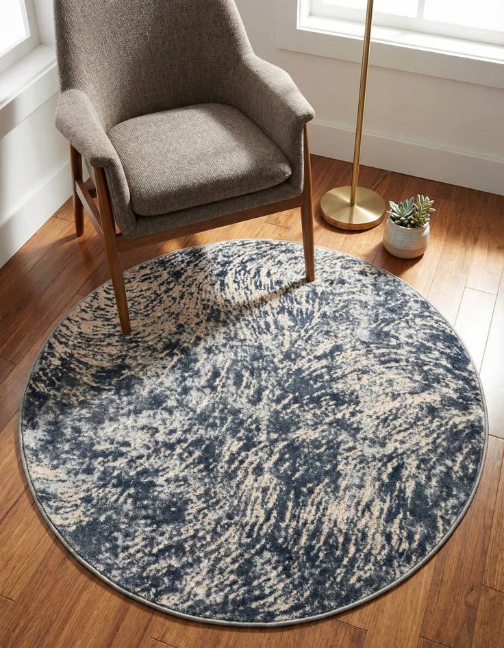 Detail image of 4' x 4' Oasis Round Rug