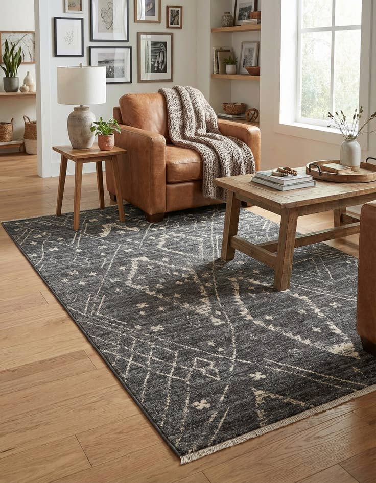 Detail image of 5' x 7' 7 Grand Tradition Rug