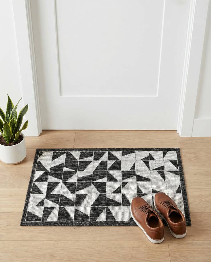 Detail image of 2' x 3' Easy-Clean Modern Indoor / Outdoor Rug