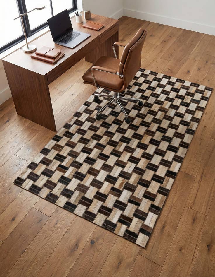 Detail image of 2' 11 x 4' 11 Cowhide - Patchwork Rug