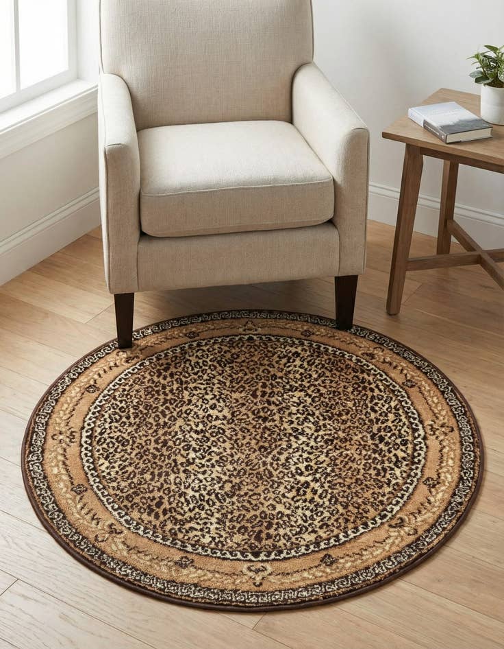 Detail image of 3' 1 x 3' 1 Savannah Round Rug