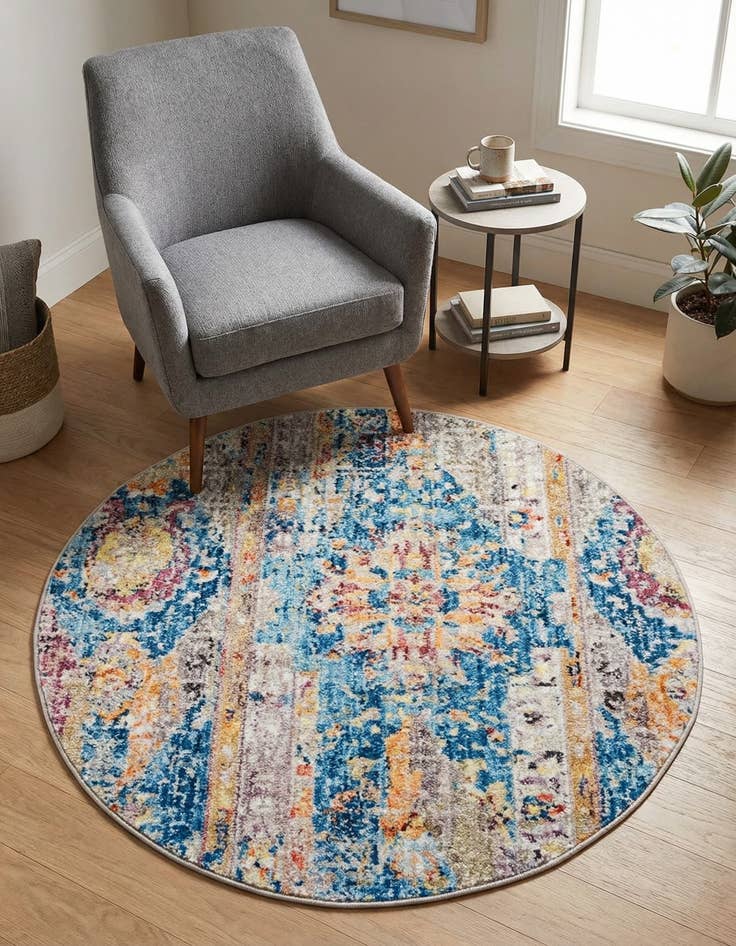 Detail image of 3' 3 x 3' 3 Madrid Round Rug