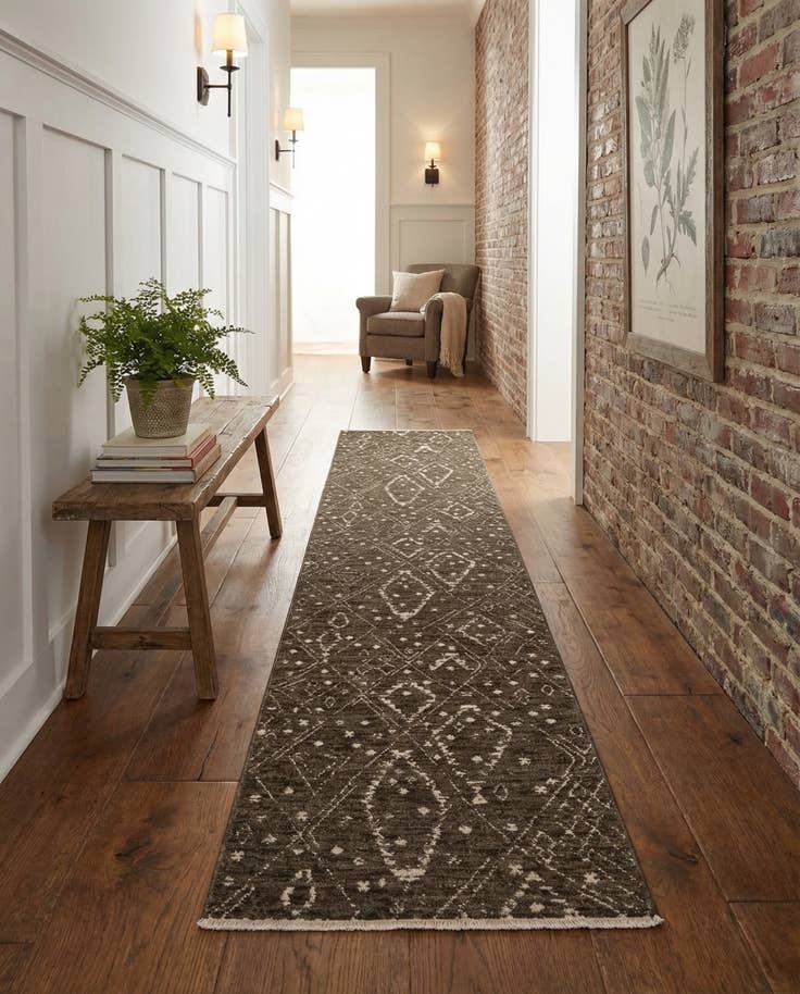 Detail image of 2' 7 x 12' 6 Grand Tradition Rug