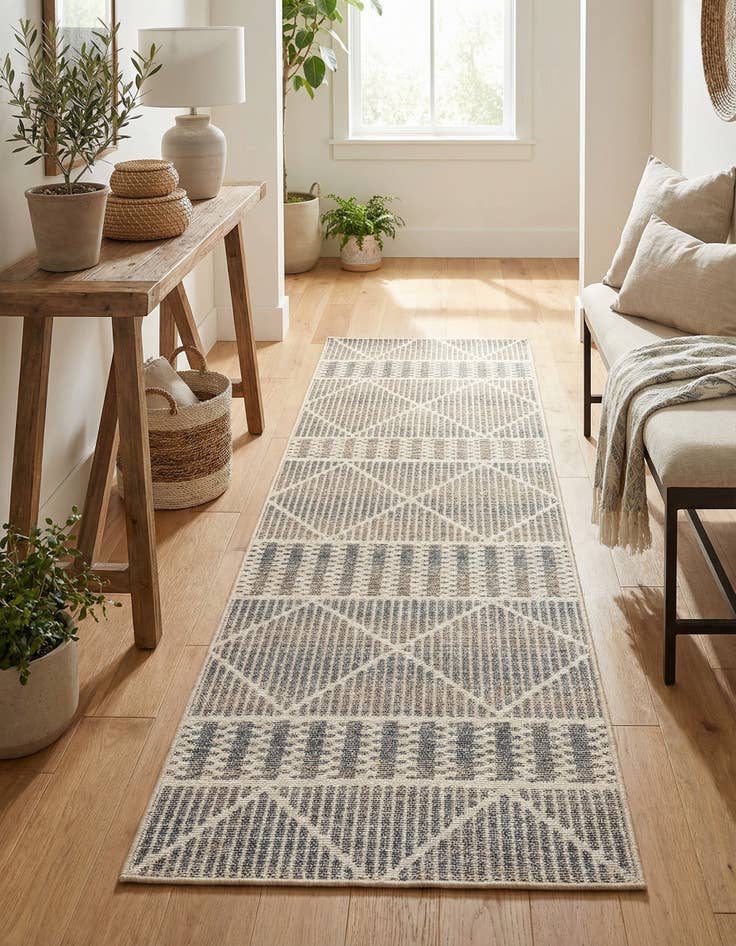 Detail image of 2' x 6' Washable Lattice Indoor / Outdoor Runner Rug