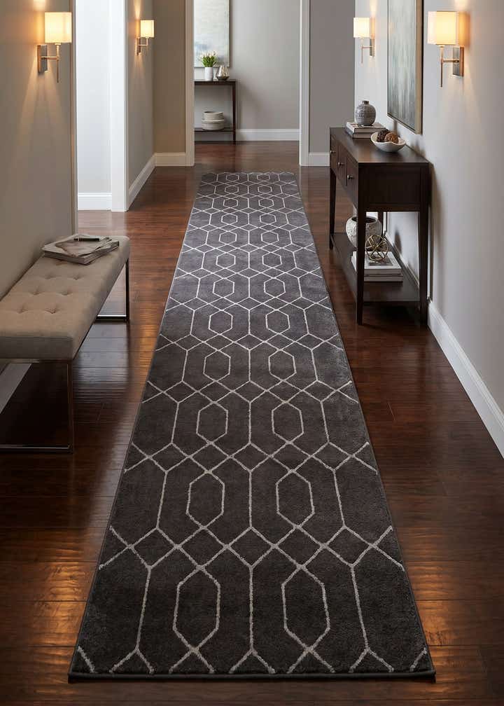 2' 7 x 12' Marilyn Monroe™ Glam Trellis Runner Rug