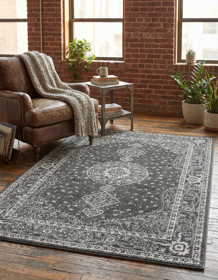 Detail image of 4' x 6' Bexley Rug