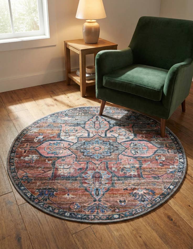 Detail image of 4' x 4' Washable Nostalgia Round Rug