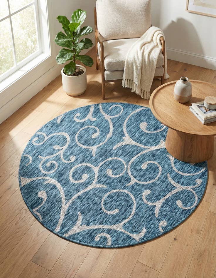 Detail image of 4' x 4' Easy-Clean Botanical Indoor / Outdoor Round Rug