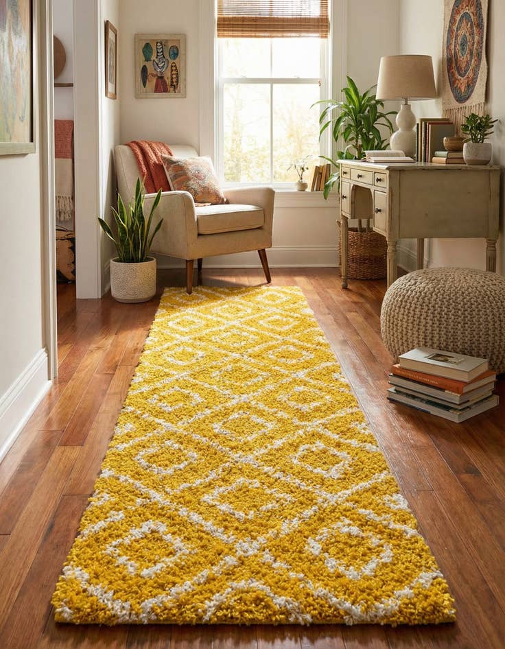 Detail image of 2' x 7' Lattice Shag Runner Rug