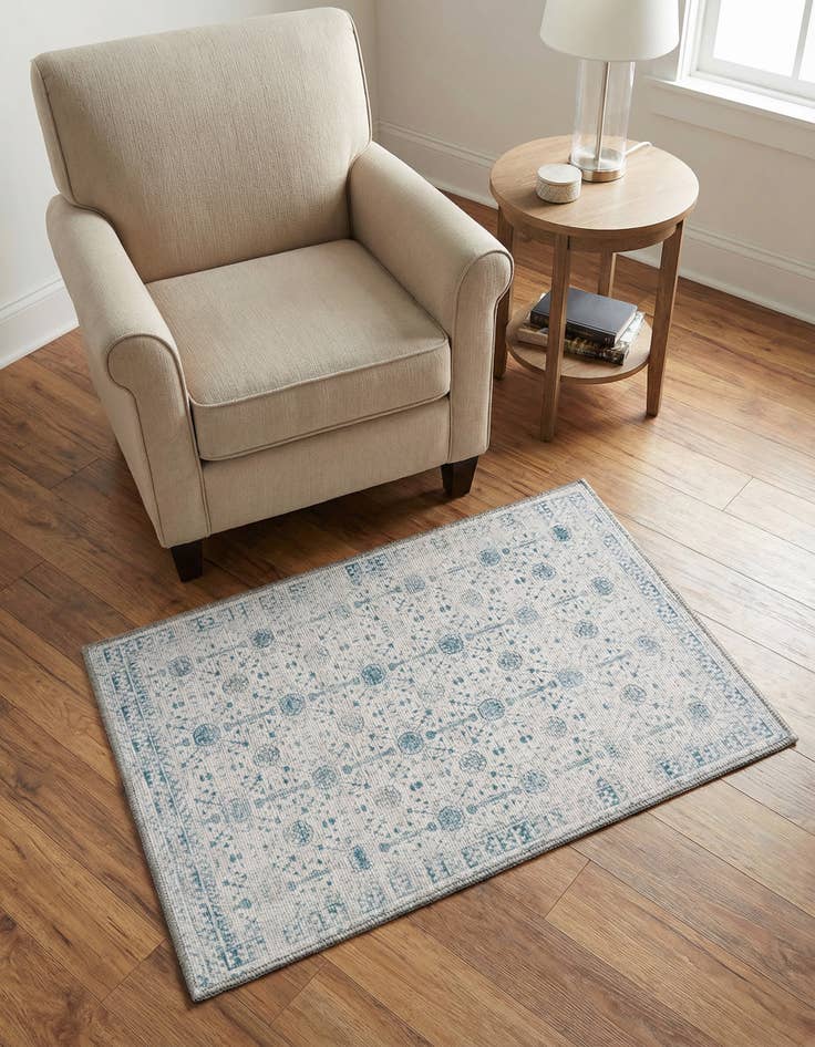 Detail image of 2' x 3' Washable Timeless Rug