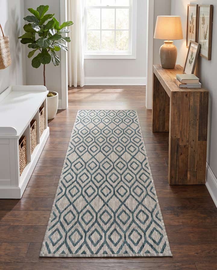 2' x 6' Easy-Clean Jill Zarin Turks and Caicos Indoor / Outdoor Runner Rug