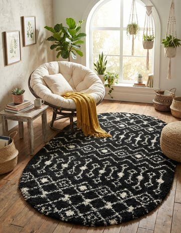 Black and White Moroccan Trellis Shag Oval Rug