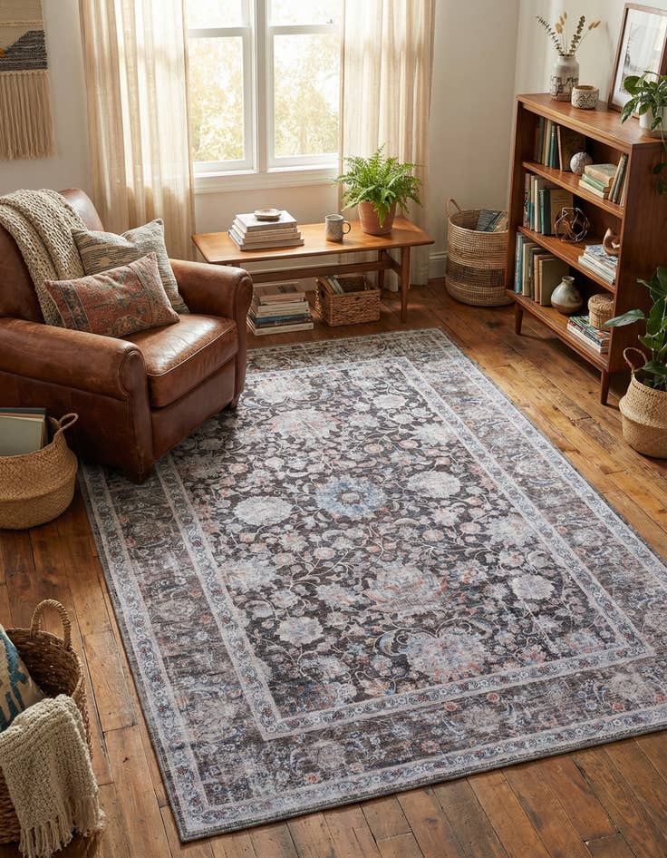 Detail image of 5' x 8' Yara Rug