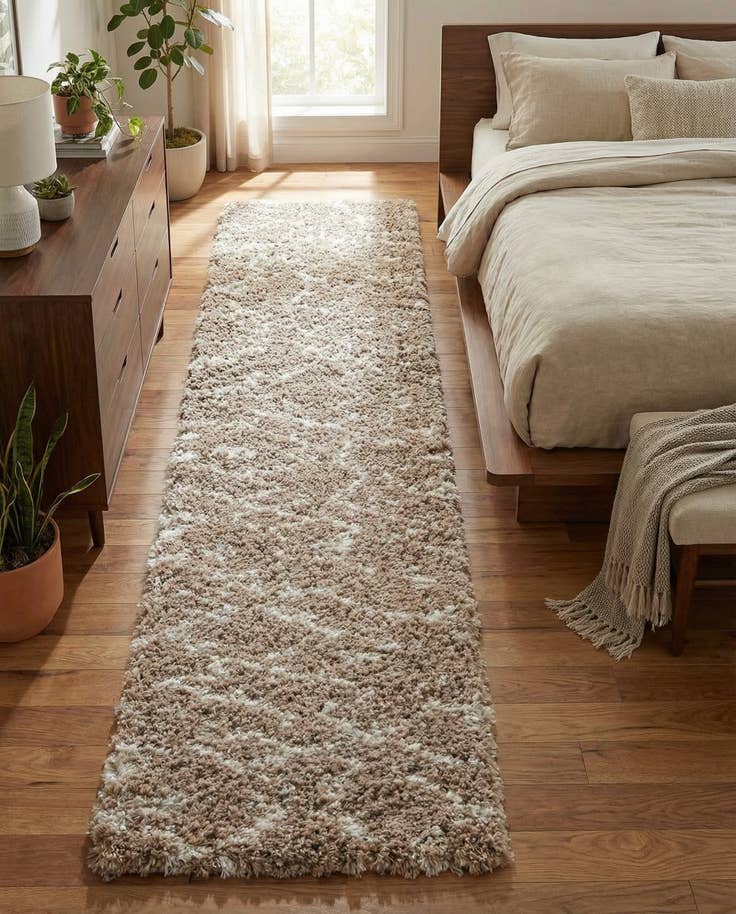 Detail image of 2' 7 x 10' Infinity Shag Runner Rug