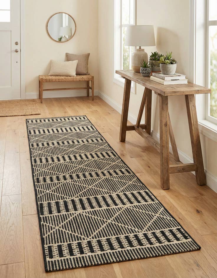 Detail image of 2' x 8' Washable Lattice Indoor / Outdoor Runner Rug