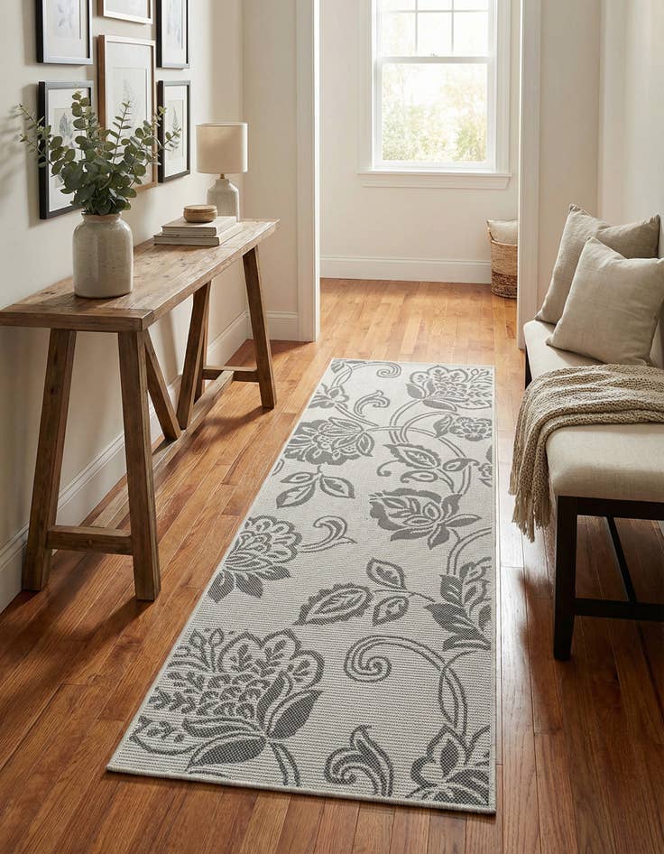 Detail image of 2' 2 x 6' Easy-Clean Botanical Indoor / Outdoor Runner Rug