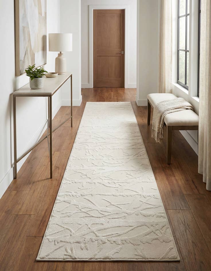 Detail image of 2' x 8' Finsbury Runner Rug