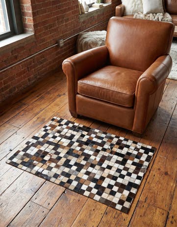 2' 1 x 3' Cowhide Leather Rug