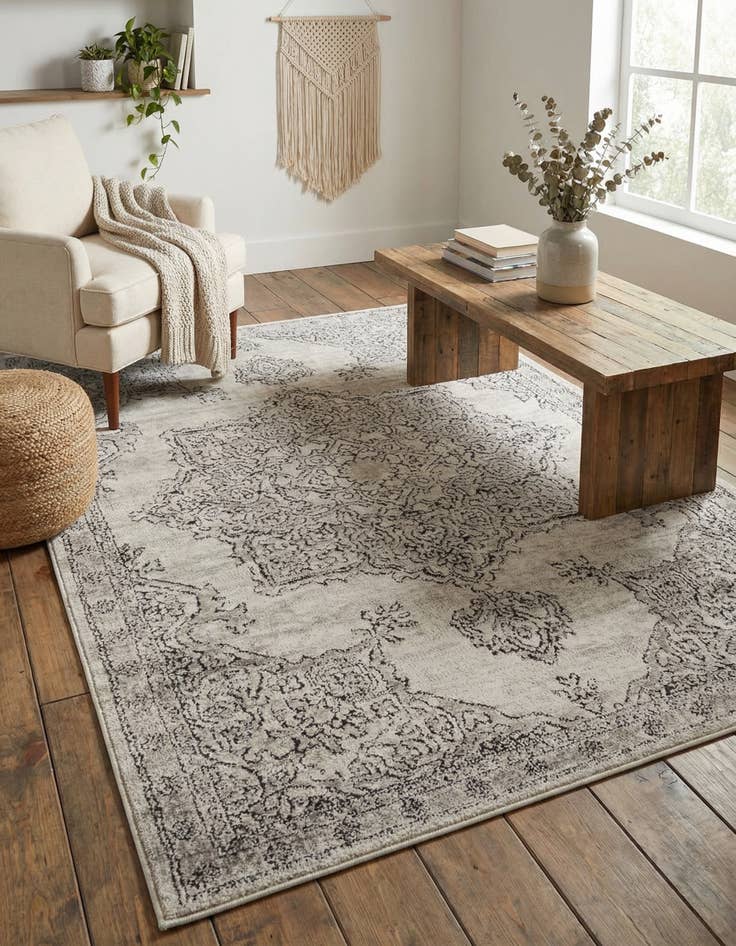 Detail image of 4' x 6' Nyla Rug