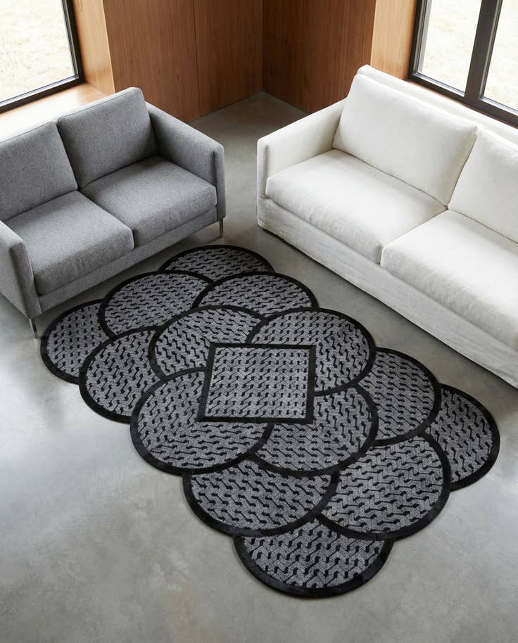 Detail image of 5' 1 x 8' 1 Cowhide - Patchwork Rug