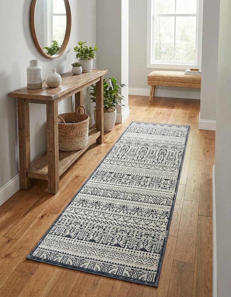 Detail image of Jill Zarin 2' 7 x 8' Uptown Cloisters Runner Rug