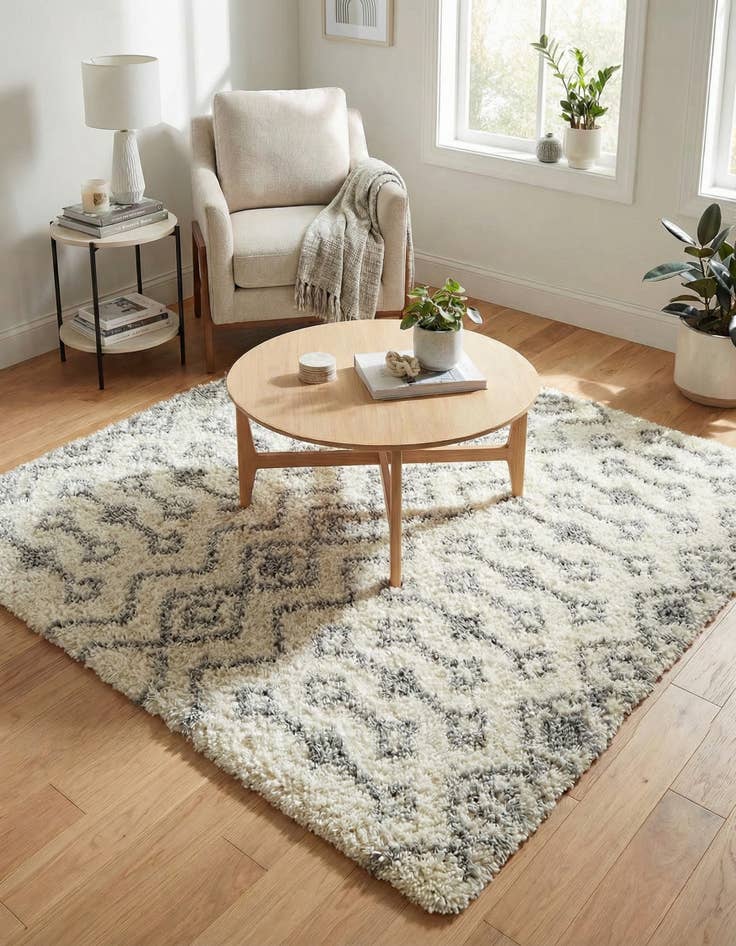 Detail image of 5' 3 x 5' 3 Moroccan Trellis Shag Square Rug