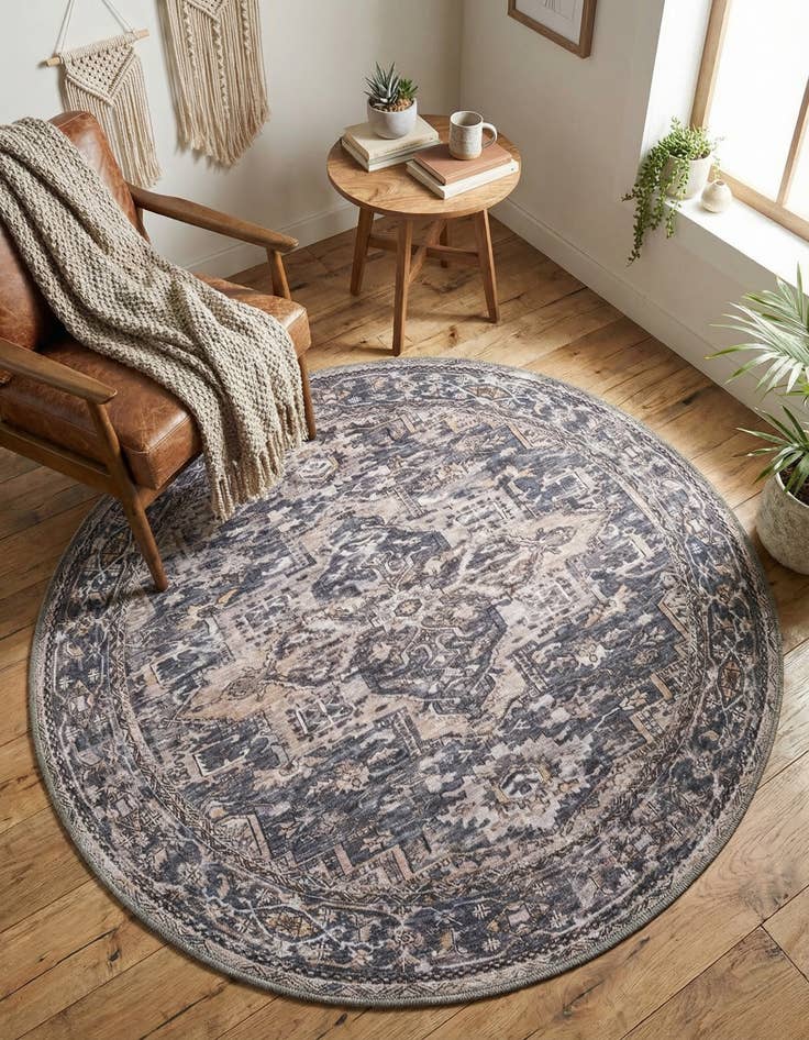 Detail image of 4' x 4' Yara Round Rug