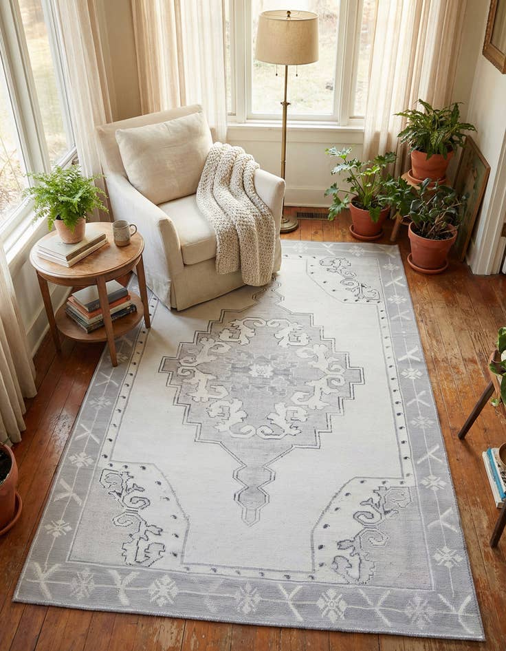 Detail image of 5' x 8' Timeless Rug