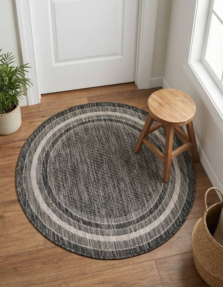 Detail image of 3' x 3' Easy-Clean Border Indoor / Outdoor Round Rug