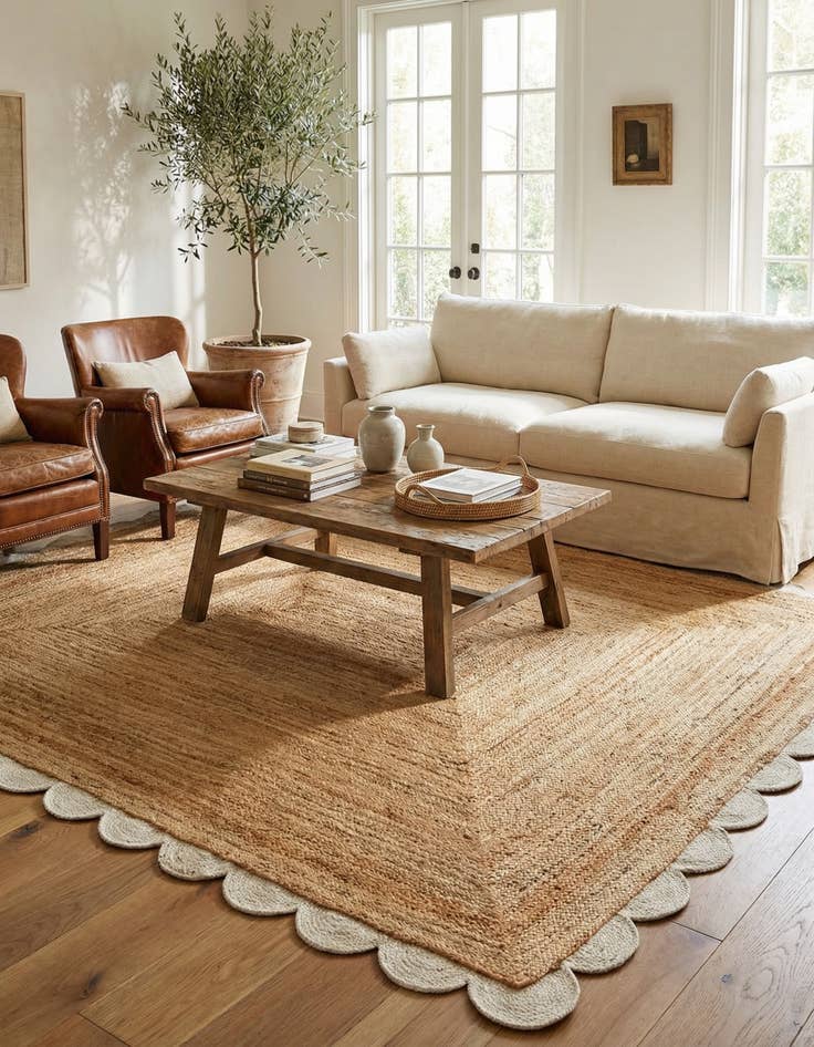 Detail image of 8' x 10'  Hand Scallop Braided Jute Rug