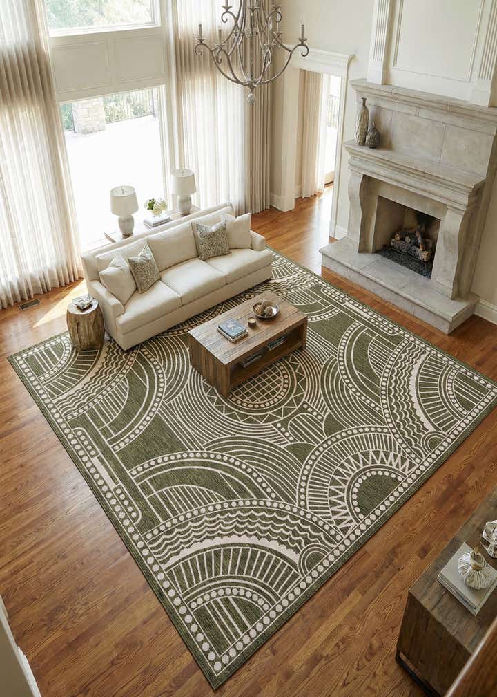 13' x 13' Easy-Clean Traditional Indoor / Outdoor Square Rug