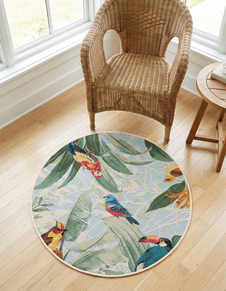 Detail image of 3' x 3'  Washable Botanical Indoor / Outdoor Round Rug