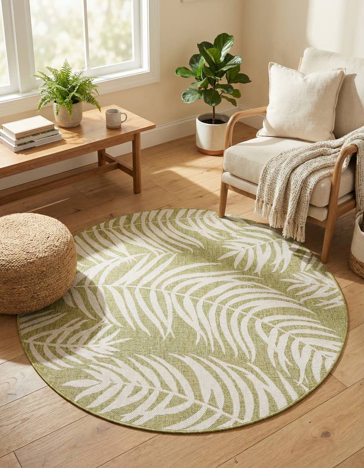 Detail image of 6' x 6' Easy-Clean Botanical Indoor / Outdoor Round Rug