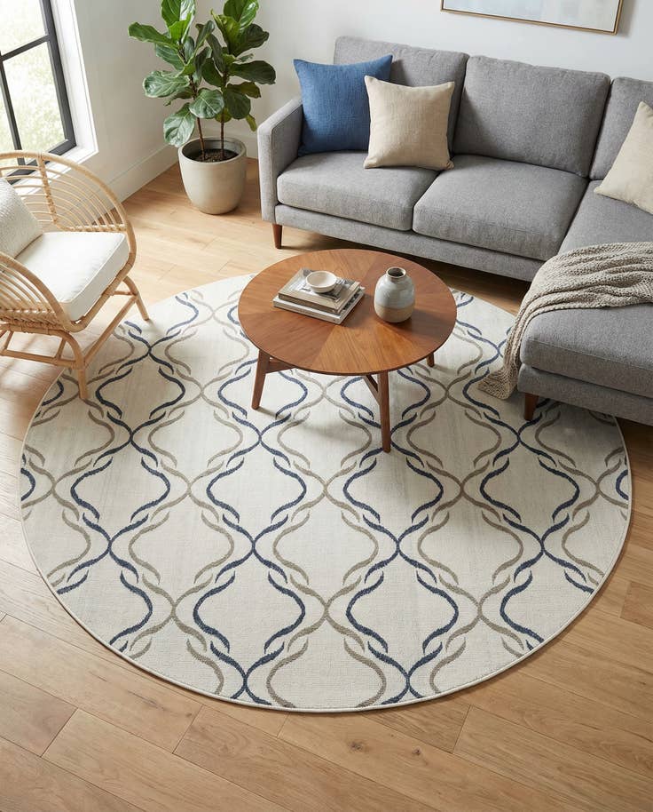 Detail image of 7' x 7' Easy-Clean Trellis Indoor / Outdoor Round Rug