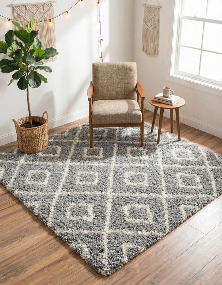 Detail image of 5' 3 x 5' 3 Trellis Shag Square Rug