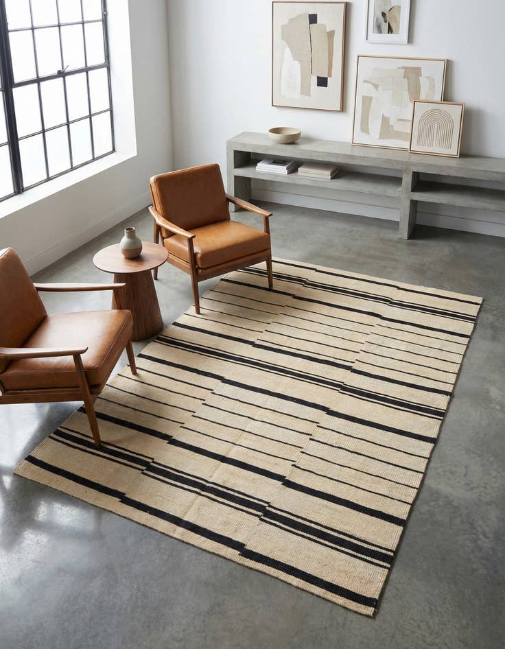 Detail image of 4' 1 x 5' 10 Hand Woven Kilim Modern Wool Rug