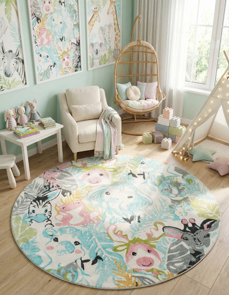 Detail image of 7' 10 x 7' 10 Animals Whimsy Kids Round Rug