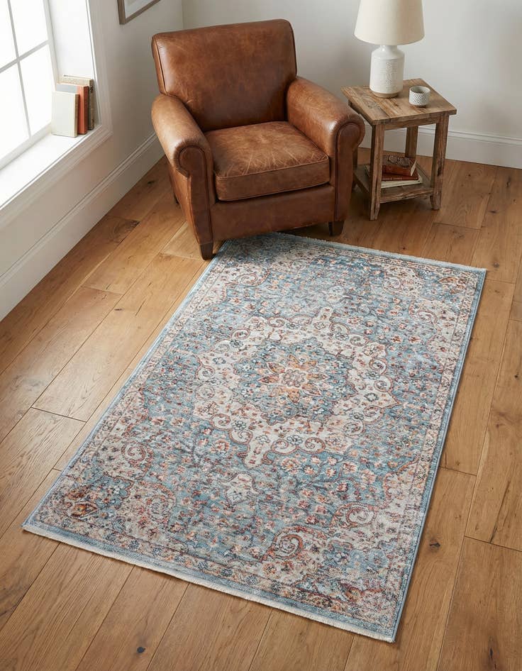 Detail image of 3' 3 x 5' 3 Newport Rug