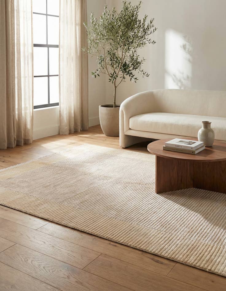 Detail image of 4' 10 x 6' 9 Hand Knotted Darya Wool Rug