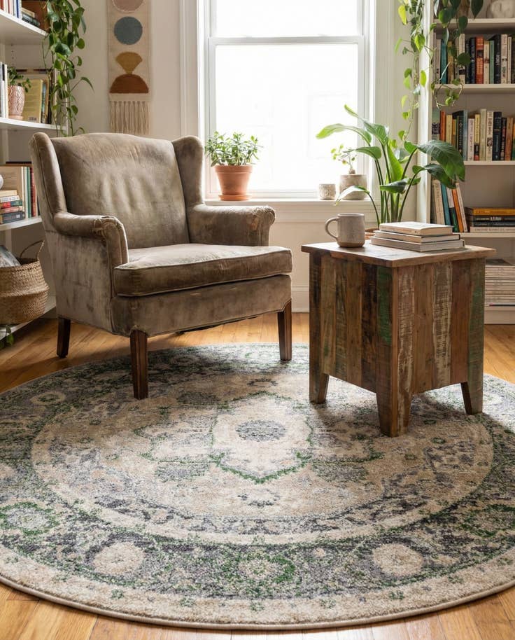 Detail image of 5' x 5' Madeline Vintage Round Rug