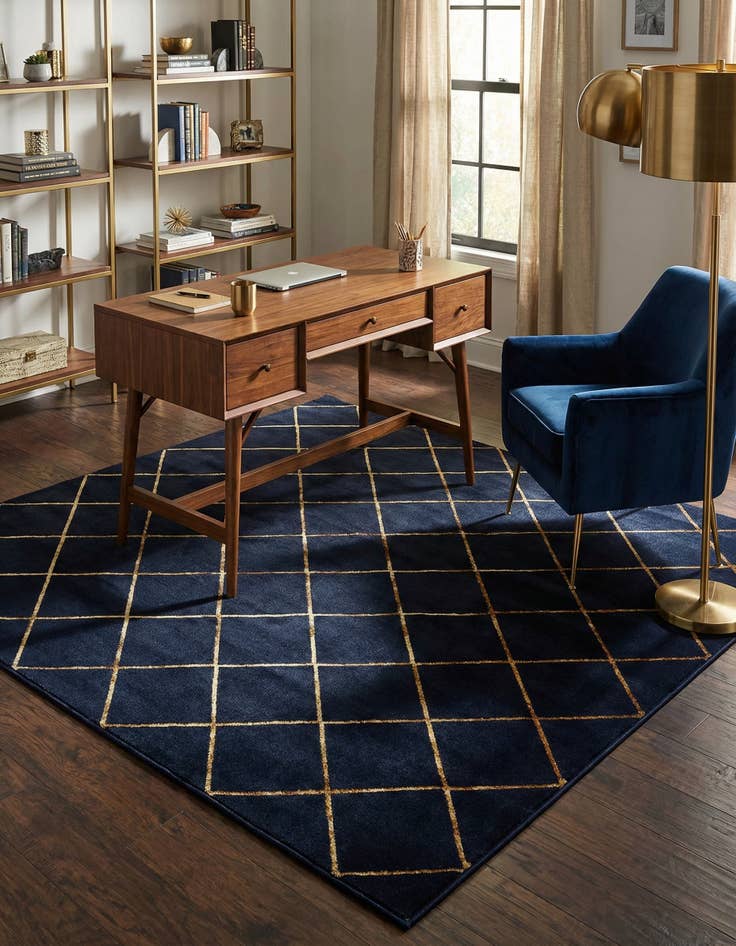 Detail image of 7' 10 x 7' 10 Vogue Geo Square Rug