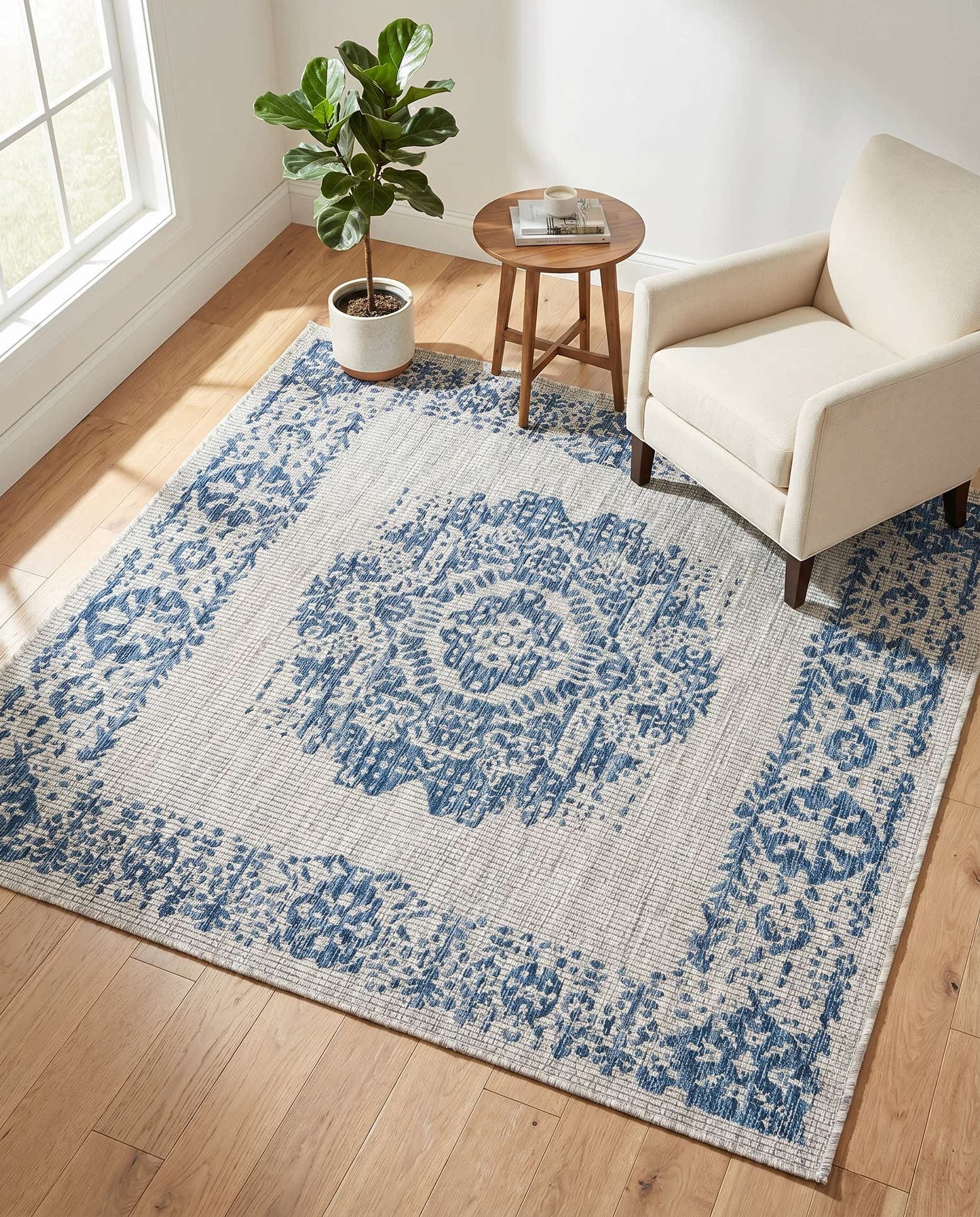 5' 3 x 5' 3 Easy-Clean Traditional Indoor / Outdoor Square Rug
