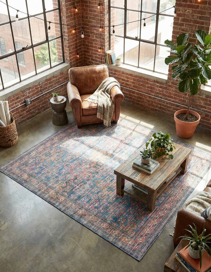 Detail image of 7' 10 x 7' 10 Washable Nostalgia Square Rug