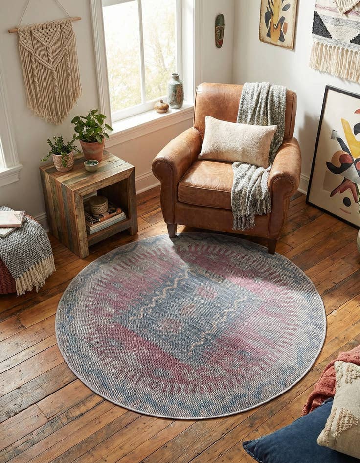 Detail image of 4' x 4'  Washable Sisu Round Rug